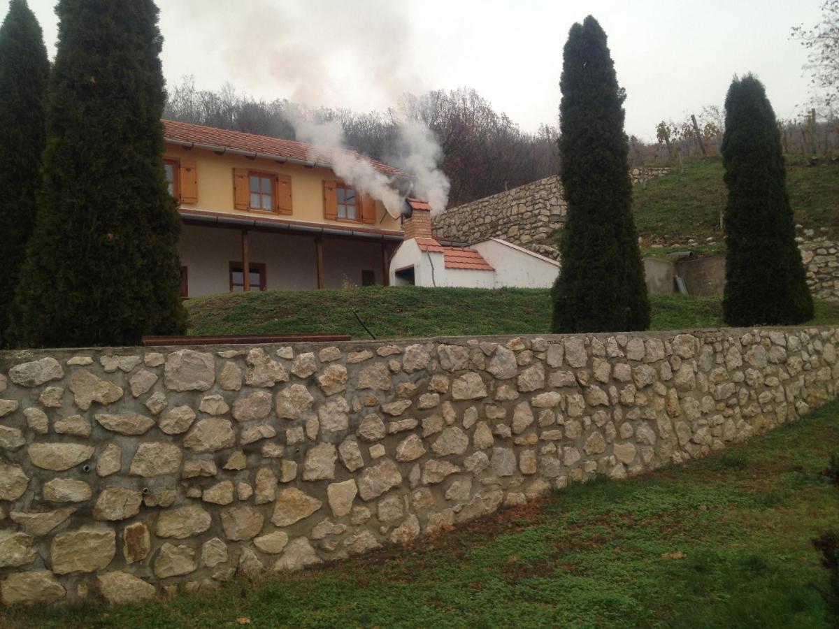 Judit Vendégház Sümeg Hotel Exterior foto